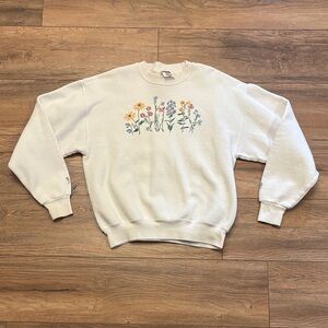 Vintage Floral Grandmacore Crewneck Sweatshirt Size Medium